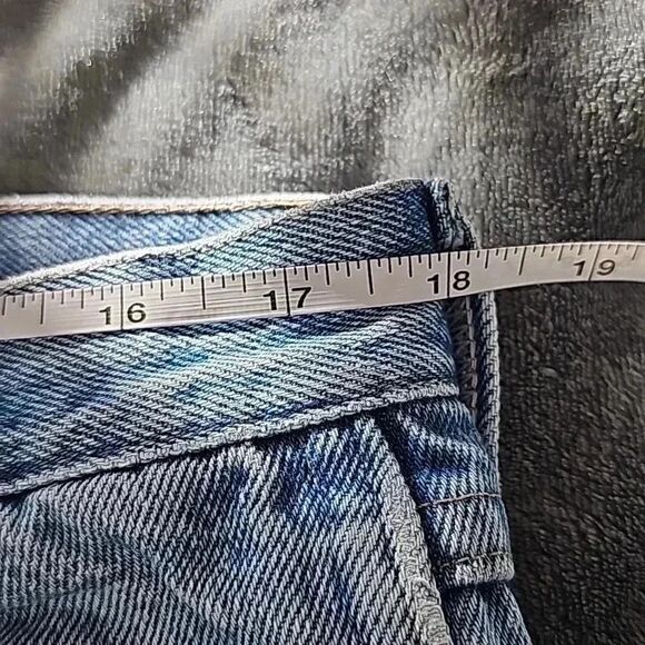 Wrangler Regular fit 36x30 light wash jeans - Picture 3 of 7